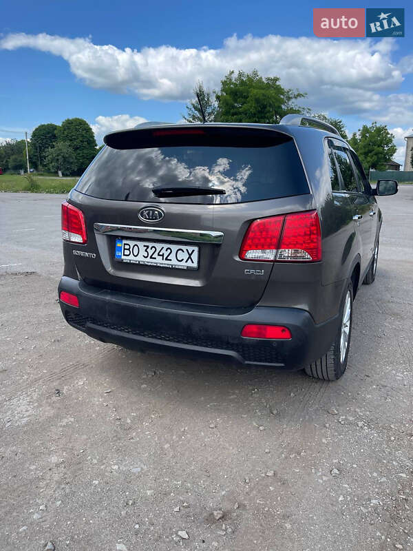 Позашляховик / Кросовер Kia Sorento 2011 в Тернополі