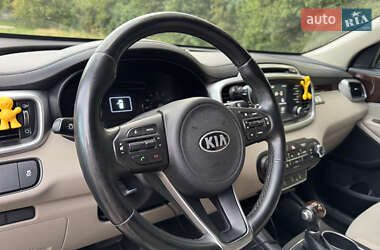Внедорожник / Кроссовер Kia Sorento 2016 в 