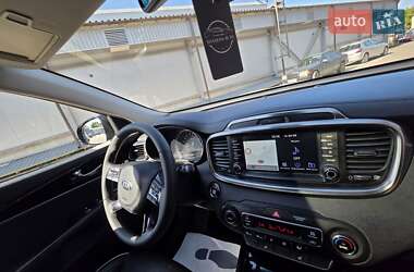 Внедорожник / Кроссовер Kia Sorento 2019 в 