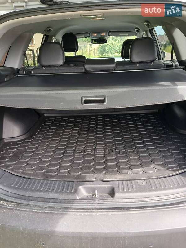 Позашляховик / Кросовер Kia Sorento 2012 в Ковелі