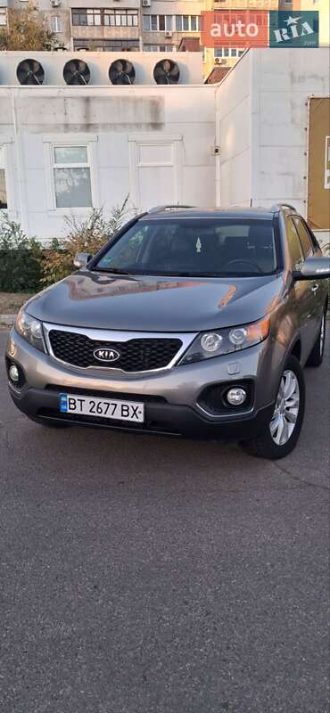 Внедорожник / Кроссовер Kia Sorento 2011 в 