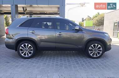 Внедорожник / Кроссовер Kia Sorento 2013 в 