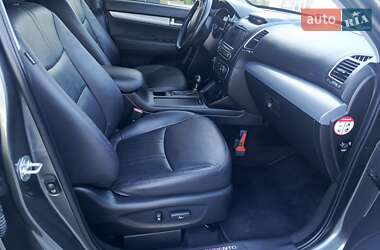Внедорожник / Кроссовер Kia Sorento 2013 в 