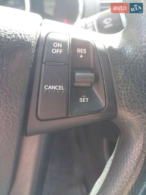 Позашляховик / Кросовер Kia Sorento 2012 в Києві