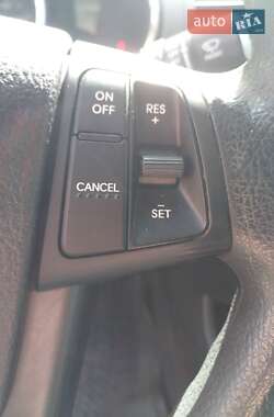 Позашляховик / Кросовер Kia Sorento 2012 в 