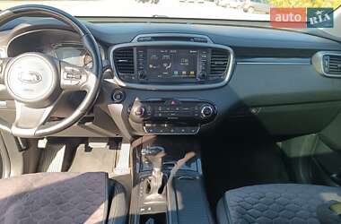 Внедорожник / Кроссовер Kia Sorento 2015 в 