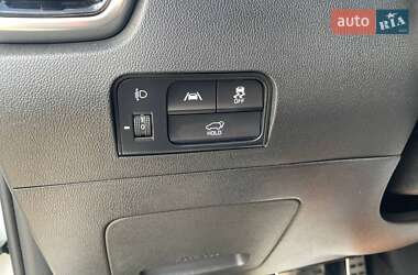 Позашляховик / Кросовер Kia Sorento 2020 в 