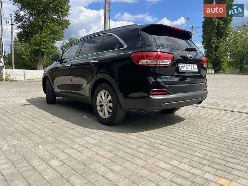 Позашляховик / Кросовер Kia Sorento 2016 в Роздільній