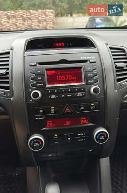 Внедорожник / Кроссовер Kia Sorento 2010 в 