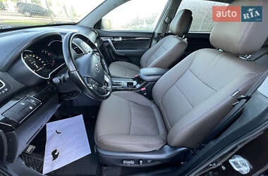 Внедорожник / Кроссовер Kia Sorento 2015 в 