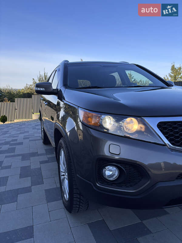 Внедорожник / Кроссовер Kia Sorento 2011 в Калуше