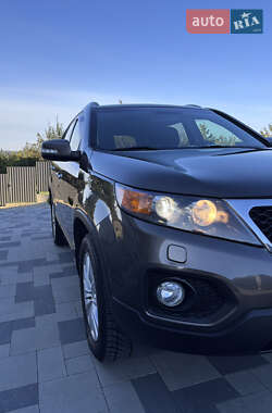 Позашляховик / Кросовер Kia Sorento 2011 в  фото 6 Позашляховик / Кросовер Kia Sorento 2011 в