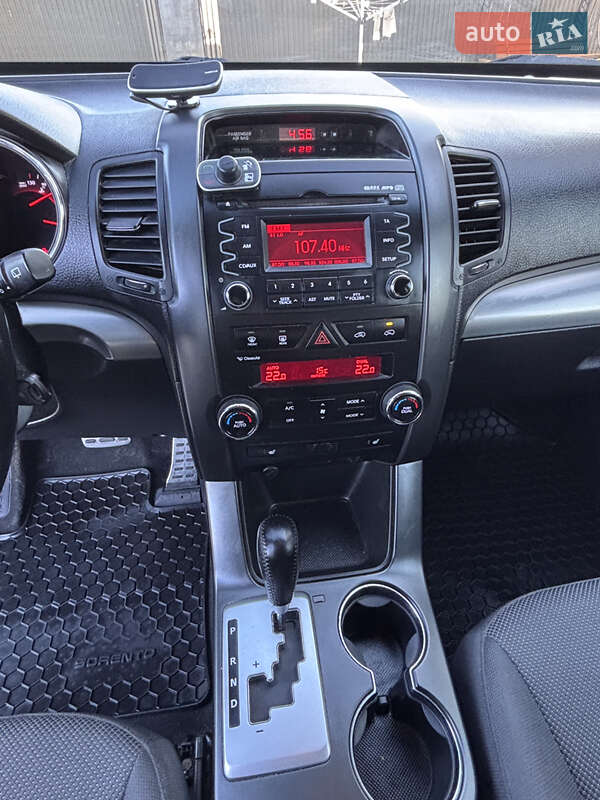 Внедорожник / Кроссовер Kia Sorento 2011 в Калуше