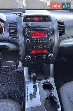 Позашляховик / Кросовер Kia Sorento 2011 в  фото 36 Позашляховик / Кросовер Kia Sorento 2011 в