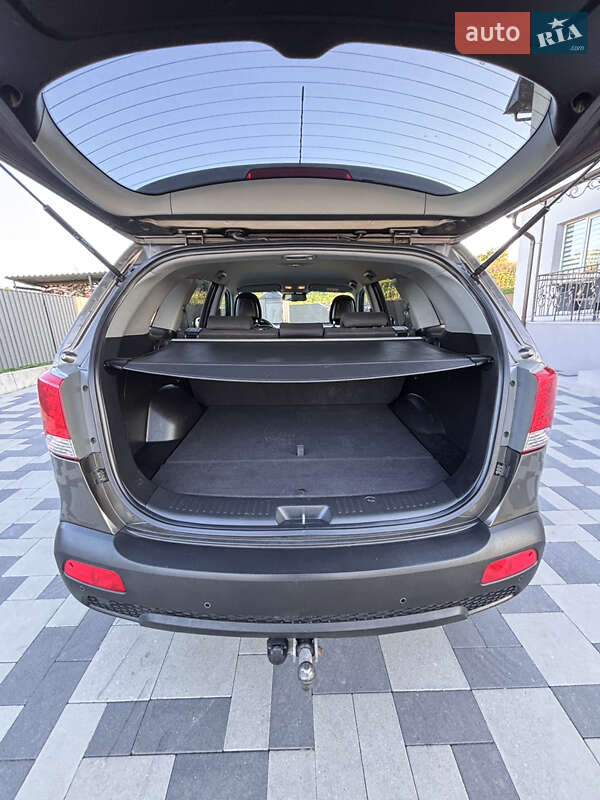 Внедорожник / Кроссовер Kia Sorento 2011 в Калуше