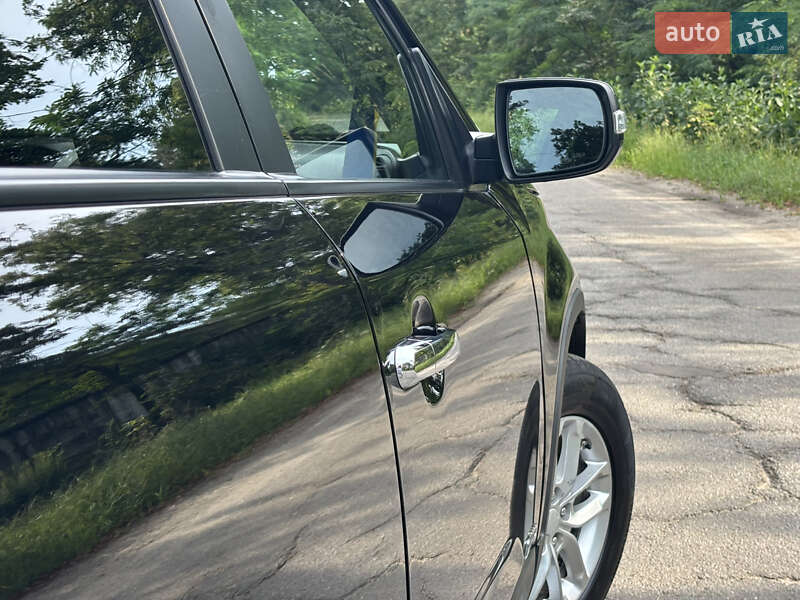 Позашляховик / Кросовер Kia Sorento 2013 в Києві