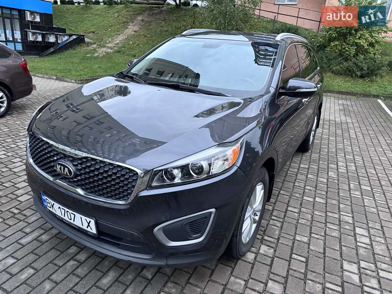 Внедорожник / Кроссовер Kia Sorento 2016 в Ровно фото 14 Внедорожник / Кроссовер Kia Sorento 2016 в Ровно