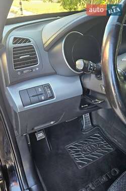 Внедорожник / Кроссовер Kia Sorento 2012 в 