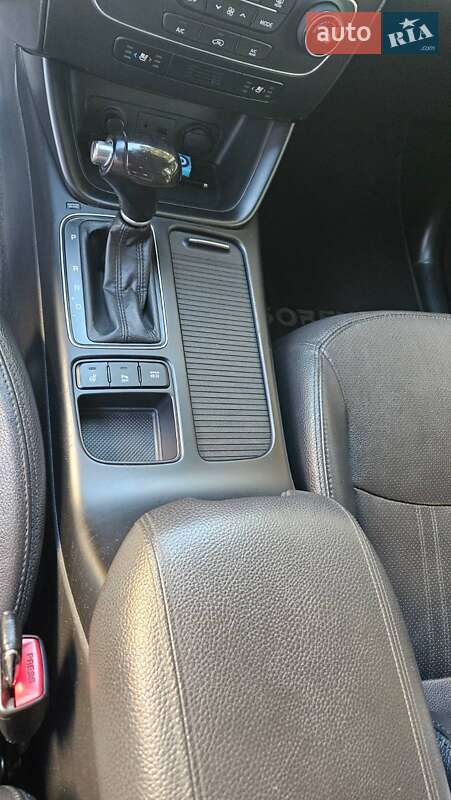Внедорожник / Кроссовер Kia Sorento 2012 в Киеве