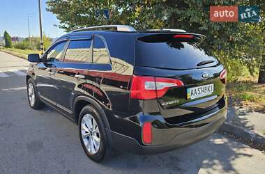 Внедорожник / Кроссовер Kia Sorento 2012 в 