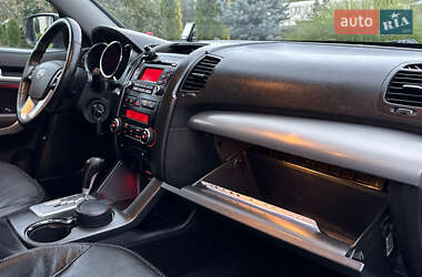 Внедорожник / Кроссовер Kia Sorento 2010 в 