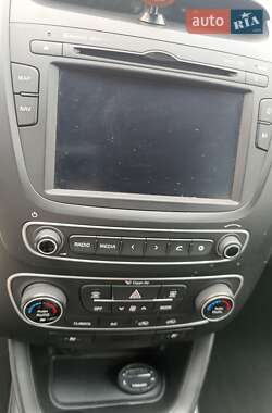 Внедорожник / Кроссовер Kia Sorento 2014 в 