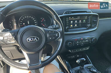 Внедорожник / Кроссовер Kia Sorento 2017 в 
