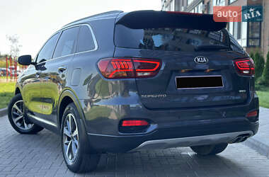 Внедорожник / Кроссовер Kia Sorento 2019 в 