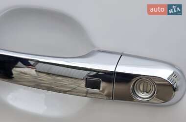 Внедорожник / Кроссовер Kia Sorento 2014 в 