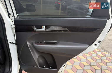 Внедорожник / Кроссовер Kia Sorento 2014 в 