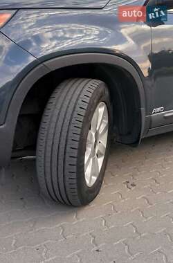 Внедорожник / Кроссовер Kia Sorento 2010 в 