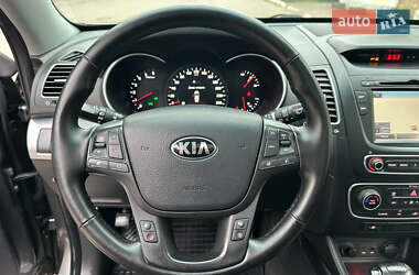 Внедорожник / Кроссовер Kia Sorento 2014 в 