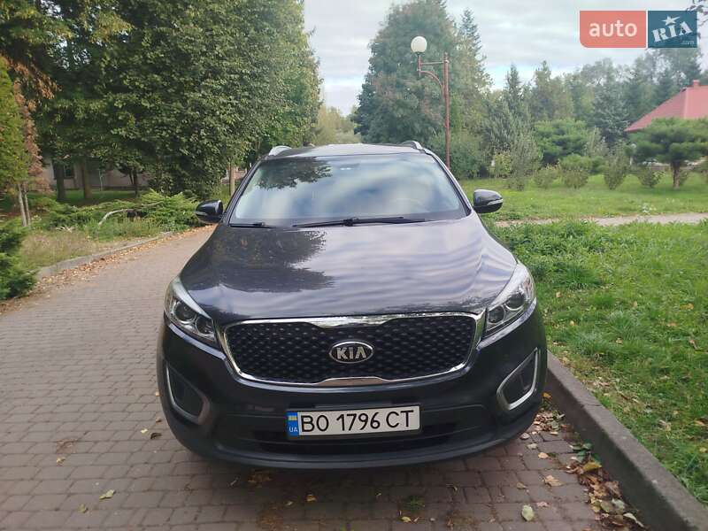 Позашляховик / Кросовер Kia Sorento 2015 в Ужгороді