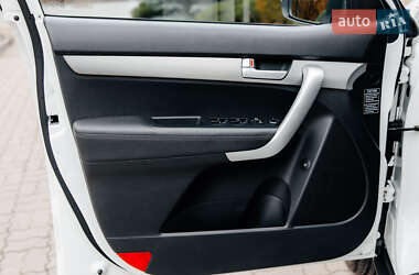 Внедорожник / Кроссовер Kia Sorento 2010 в 