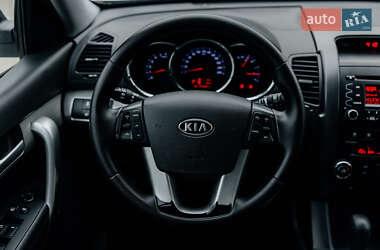 Внедорожник / Кроссовер Kia Sorento 2010 в 