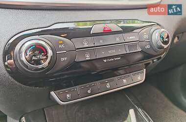 Внедорожник / Кроссовер Kia Sorento 2015 в 