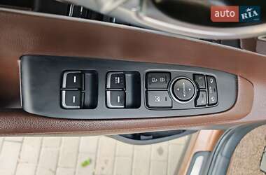 Внедорожник / Кроссовер Kia Sorento 2015 в 