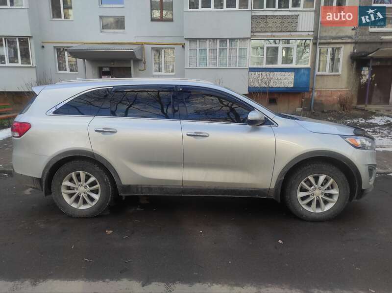 Внедорожник / Кроссовер Kia Sorento 2016 в Ивано-Франковске