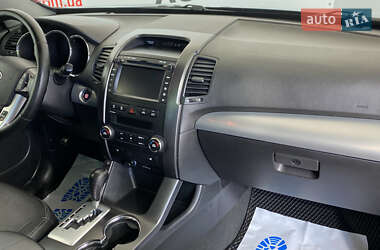 Внедорожник / Кроссовер Kia Sorento 2012 в 