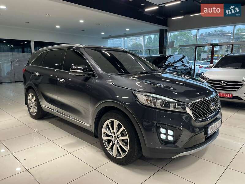 Внедорожник / Кроссовер Kia Sorento 2015 в Одессе