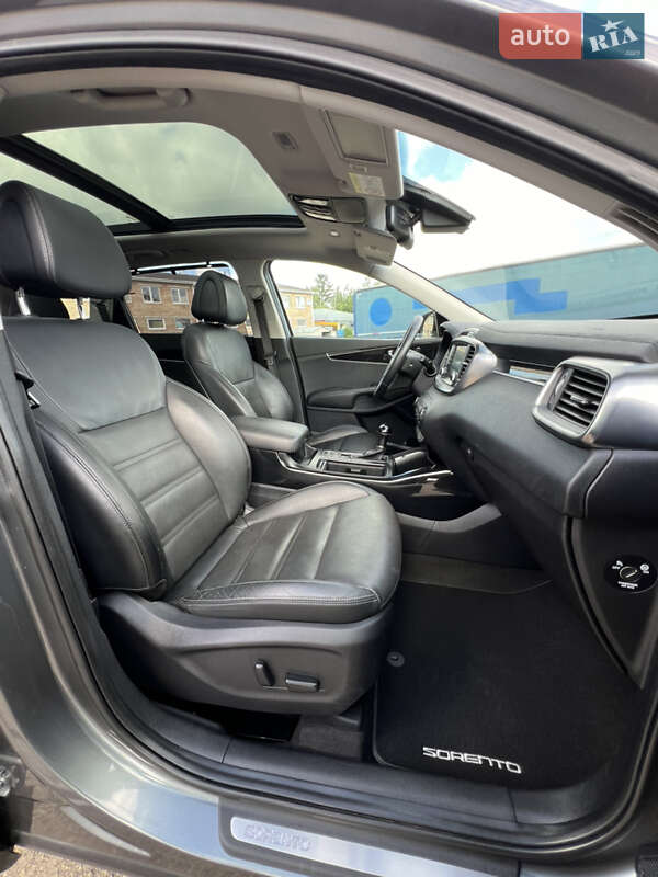 Позашляховик / Кросовер Kia Sorento 2017 в Луцьку фото 23 Позашляховик / Кросовер Kia Sorento 2017 в Луцьку