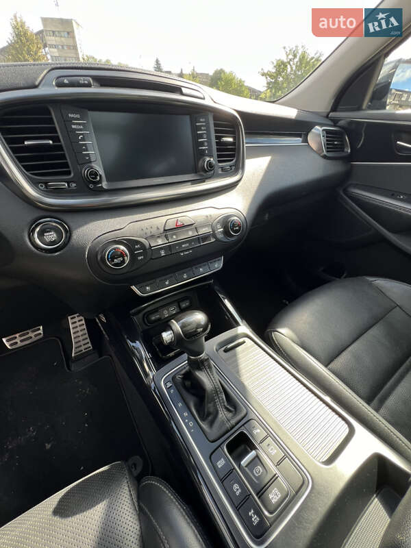 Позашляховик / Кросовер Kia Sorento 2017 в Луцьку фото 30 Позашляховик / Кросовер Kia Sorento 2017 в Луцьку