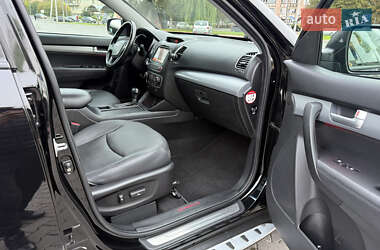 Внедорожник / Кроссовер Kia Sorento 2014 в 