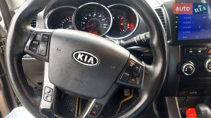 Позашляховик / Кросовер Kia Sorento 2012 в Львові