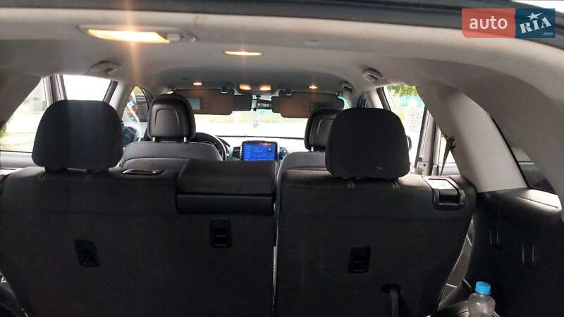 Позашляховик / Кросовер Kia Sorento 2012 в Львові