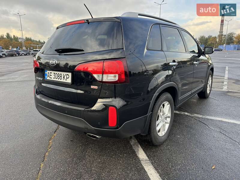 Внедорожник / Кроссовер Kia Sorento 2014 в Днепре