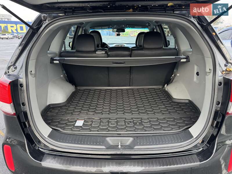 Внедорожник / Кроссовер Kia Sorento 2014 в Днепре
