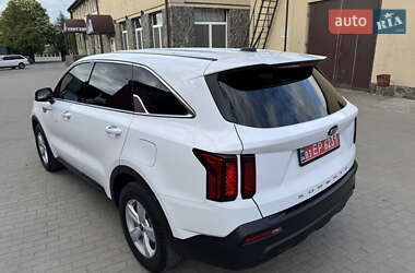 Позашляховик / Кросовер Kia Sorento 2021 в 