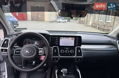 Позашляховик / Кросовер Kia Sorento 2021 в 