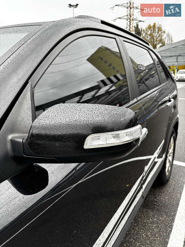 Внедорожник / Кроссовер Kia Sorento 2010 в Киеве